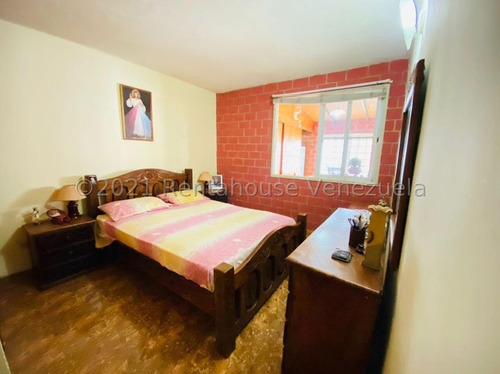 Imagen 3 de 11 de Hermoso Y Cómodo Apartamento,ubicado En Pb 22-11453