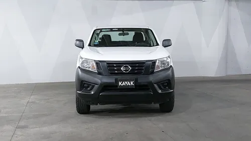 Nissan NP300 2.5 DOBLE CABINA SE AC PAQ SEG