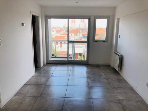 Imagen 2 de 14 de Departamento 2 Ambientes + Cochera