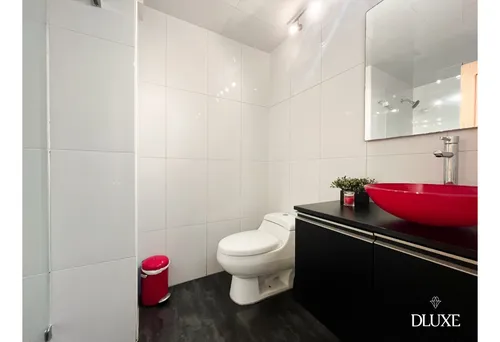 Vendo, Apartamento En La Carolina, 4 Habitaciones Para Inversión