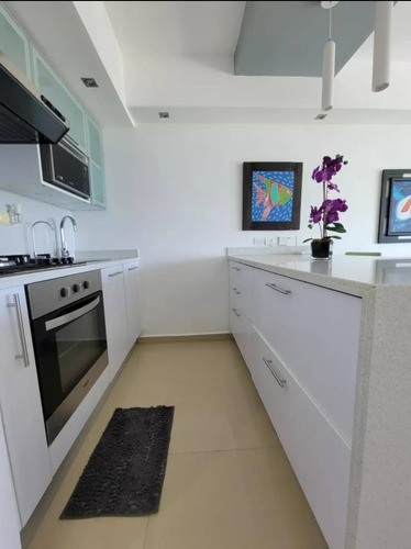Venta Lindo Apartamento Edificio Bahía Dorada Pampatar Isla De Margarita