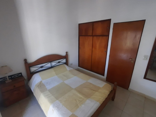 Triplex Amplio Y En Impecable Estado A La Venta Sin Expensas