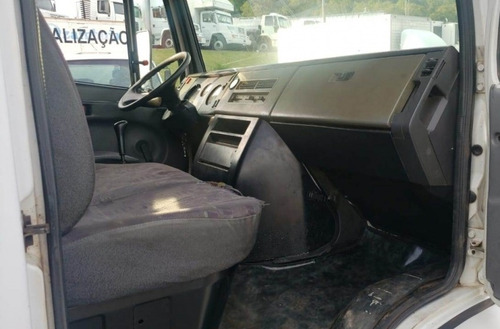 Imagem 14 de 15 de Mercedes Benz 710 - Baú 6.40m