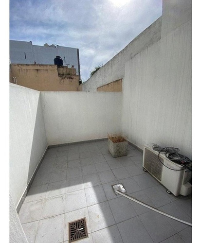 Imagen 2 de 7 de Monoambiente Con Dos Patios!!