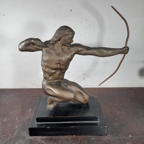 Imagem 1 de 10 de Estatua Escultura Ferro Fundido Arqueiro Antiga 30 Cm Altura