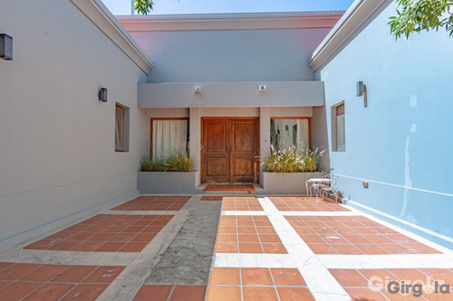 Venta Casa 4 Ambientes En Pilar Con Pileta