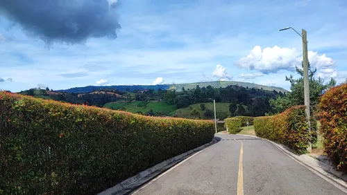 Vendo Lote En Parcelacion Monte Horeb, A 45 Minutos De Mede
