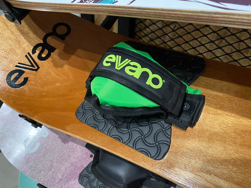 Par De Sujetadores + Pads Para Sandboard Waveboard