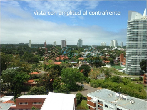Apartamento En Mansa, 3 Dormitorios *- Ref: 618