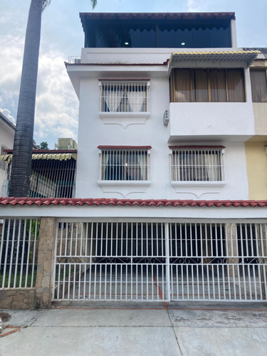 Apartoquinta En Conjunto Residencial Con Calle Privada Ubicada En Prebo I Vende Lino Juvinao