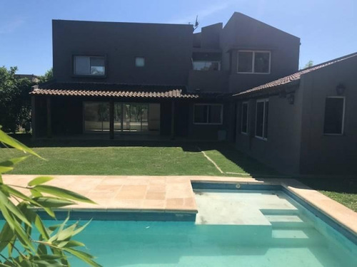Imagen 13 de 13 de Casa En Venta En Barrio San Isidro Labrador - Villanueva Maroto Propiedades