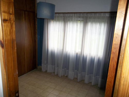 Imagen 16 de 27 de Quinta En Venta - 5 Dormitorios 3 Baños - 396mts2 - Mar Del Plata