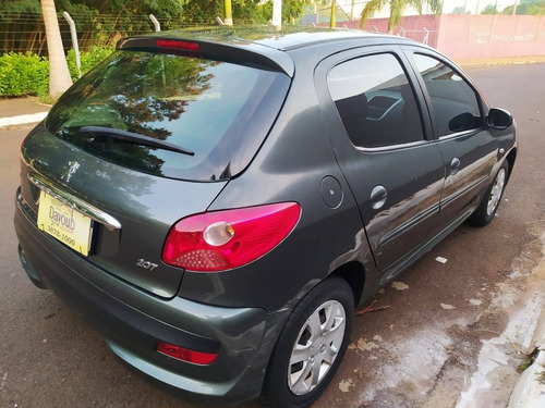 Imagem 2 de 9 de Peugeot 207 1.4 Xr 8v Flex 4p Manual