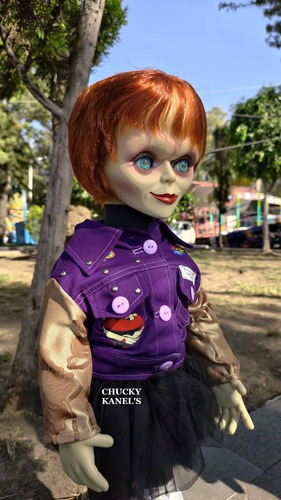 Muñeco Hijo De Chucky Glenda De Vinil 67 Cm Con Sonido