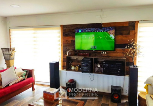 Casa De 135 M2, 4d / 3b En Sitio De 5000 M2