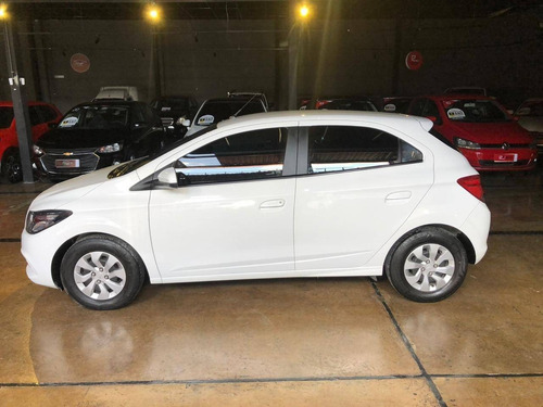Imagem 5 de 12 de Chevrolet Onix 1.0 Mpfi Joy 8v Flex 4p Manual