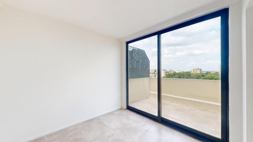 Venta Departamento 3 Ambientes En Velez Sarsfield, Al Frente, 100m2