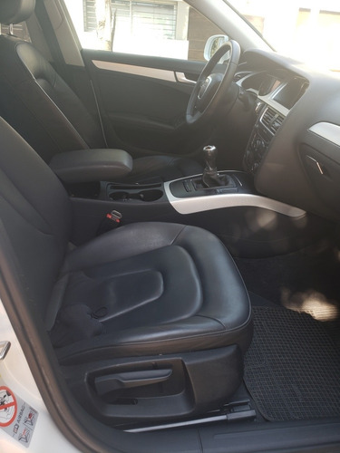 Imagen 6 de 12 de Audi A4 2011 2.0 Attraction T Fsi 211cv Manual
