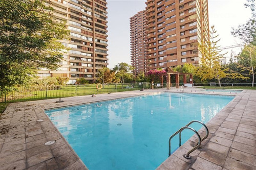Departamento En Arriendo De 4 Dorm. En Las Condes