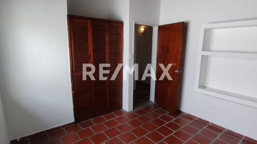Imagen 6 de 11 de Casa En Alquiler Para Comercio En Playa El Angel Isla De Margarita