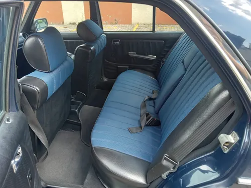 Mercedes-Benz 230 2.3 S123