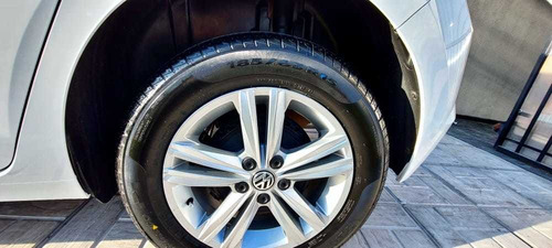 Imagen 13 de 15 de Volkswagen Polo 2018 1.6 Msi Comfortline