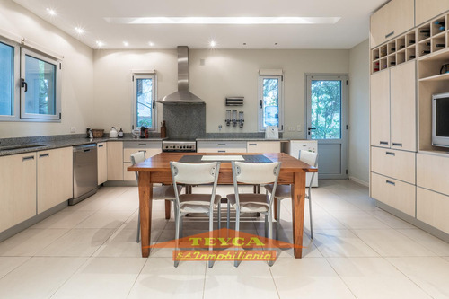 Venta , Exclusiva Casa De 4 Ambientes C/ Dep. En Terrazas Al Golf, Pinamar