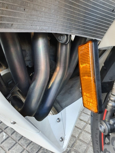 Imagen 10 de 14 de Yamaha Yzf R1 Crossplane Unica Por Su Estado!!!!!