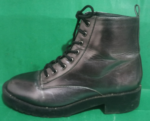 Botas  De Cuero Divided   Talle 41 