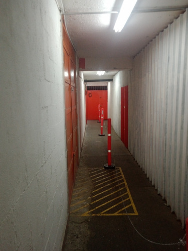 Imagen 3 de 10 de Locales Depositos Almacen Galpon En La Candelaria Centro