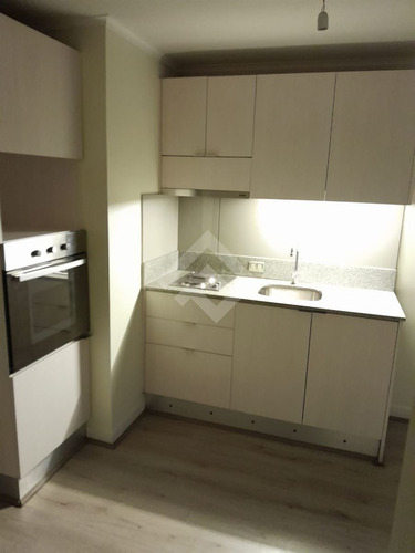 Departamento En Venta De 1 Dorm, 1 Baño, En Estación Central