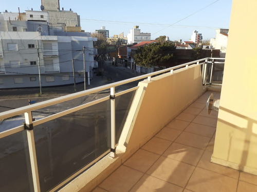 Departamento Con Balcon A Metros Del Mar Santa Teresita
