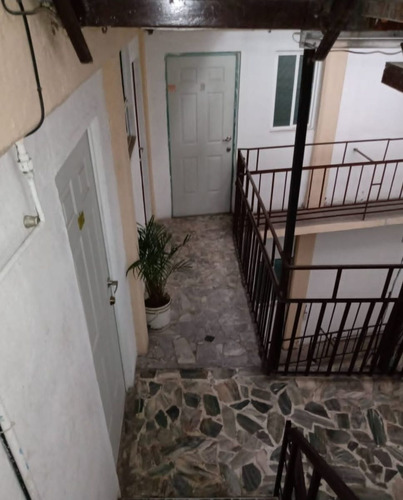 Edificio En Venta En La Calzada Valllejo, Col. Santa Rosa.