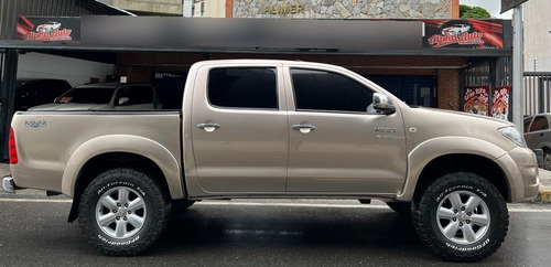 Imagen 2 de 10 de Toyota Hilux Kavak Año 2011