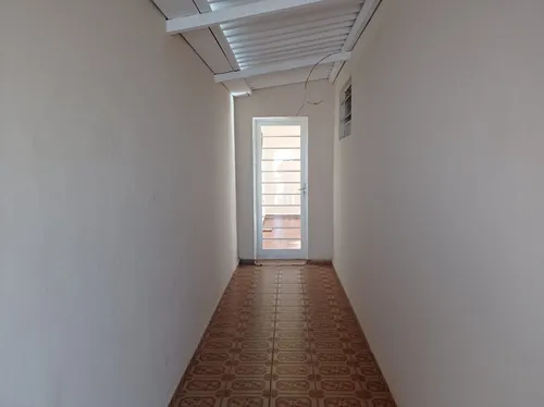 Casa Ampla Com 3 Dormitórios Em Ótimo Bairro Residencial