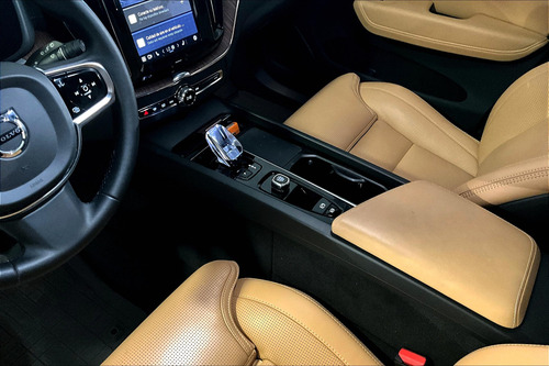 Volvo XC60 5p Recharge Ultimate PHEV T8 L4/2.0/T Aut