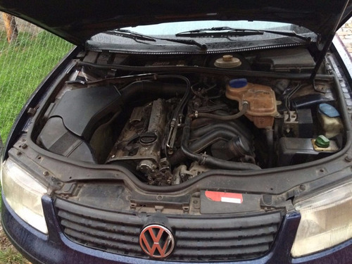 Imagem 6 de 7 de Sucata Peças Volkswagen Passat 1.8