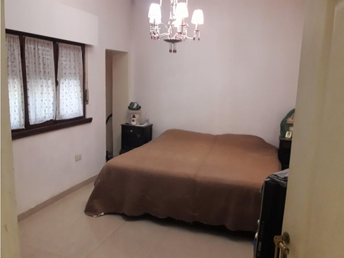 Casa 4 Ambientes - Castelar Sur