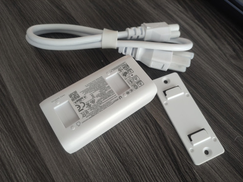 Imagen 2 de 3 de Inyector Poe Unifi Pasivo 24v Gigabit Pared