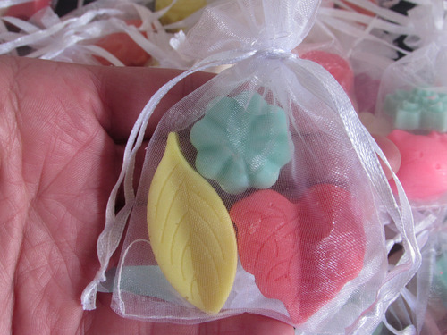 Souvenir X 3 Jabones En Bolsita De Organza