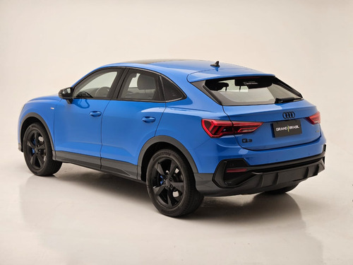 Audi Q3 Sportback Audi Q3 Sportback Performance Black 2.0