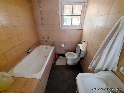 1500 M2 Terreno 125 Construido. Calle Antonio Varas.
