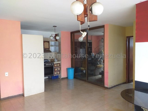 Me 24-16072 Venta Apartamento Macuto