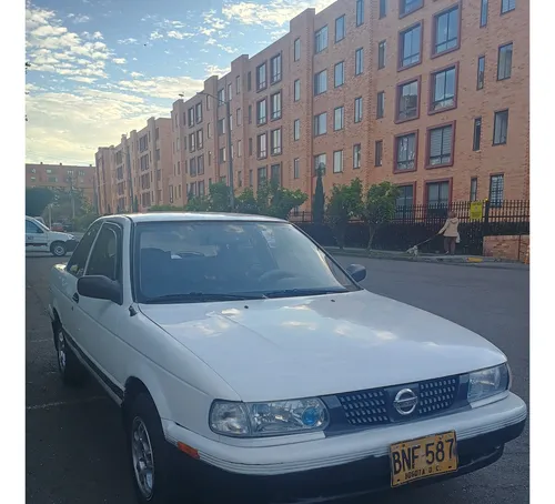 Nissan Sentra 1.6 B13 Std