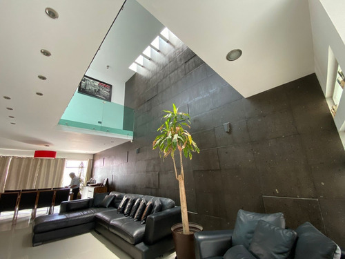 Imagen 2 de 12 de Gran Oportunidad, Remato Casa En Milenio Ill $3,650,000 Precio Normal $4,200,000
