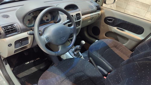 Renault Clio 1.6 Expression