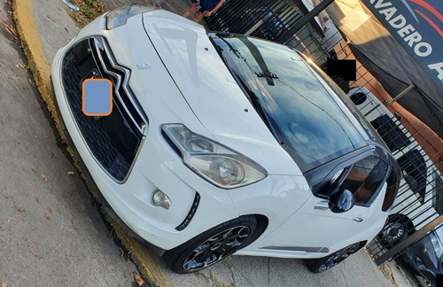 Imagen 13 de 24 de Citroen Ds3 Motor 1.6 Thp Sport Chic 3 Puertas Blanco 2011