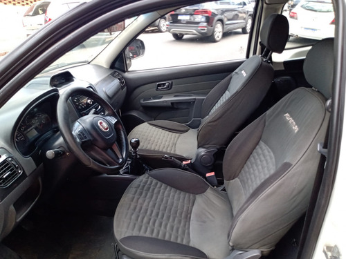 Fiat Strada 1.8 MPI ADVENTURE CD 16V FLEX 3P MANUAL
