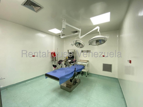 Edificio En Venta En Colinas Bello Monte Clinica 5 Plantas Ascensor Inversion Venezuela