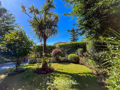 Se Vende Hermosa Casa Con Amplio Patio Lomas San Andres